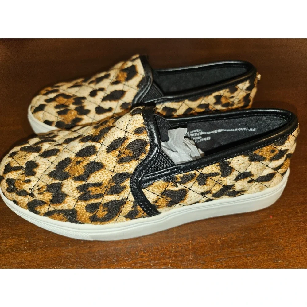 Girls Steve Madden Slip On leopard print Shoes Brand New Size 13‎
